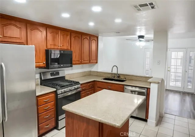 Photo 4 of Single family home for sale at 16275 Salinas St, Victorville, CA 92394 | MLS# CV26167874 | Listing updated on 2026-09-01