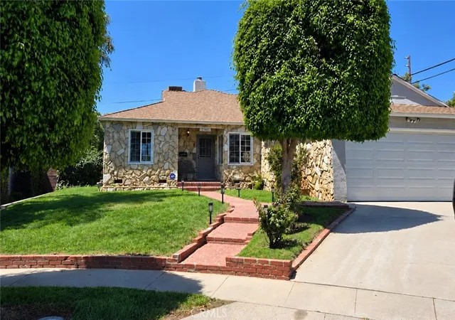 Photo 1 of Single family home for sale at 17001 Cantara, Van Nuys, CA 91406 | MLS# SR26167854 | Listing updated on 2026-10-11