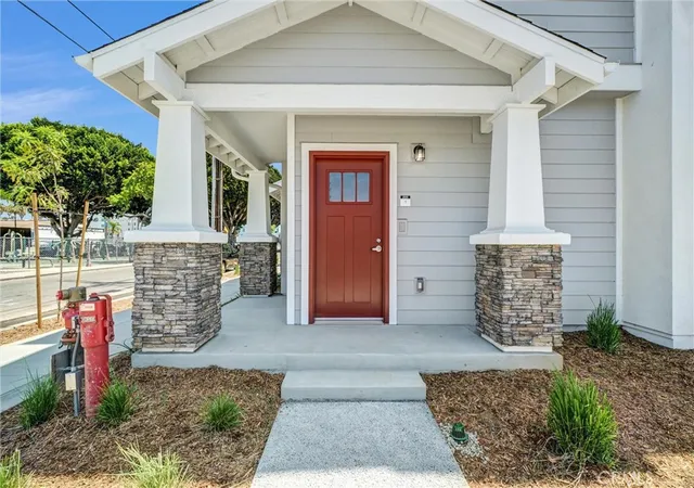 Photo 1 of Sale Pending at 1336 Locust Ave #3, Long Beach, CA 90813 | MLS# PW26167879 | Listing updated on 2026-10-01