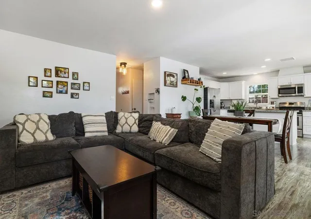 Photo 3 of Single family home for sale at 13922 Frame Rd, Poway, CA 92064 | MLS# 260018810SD | Listing updated on 2026-10-02