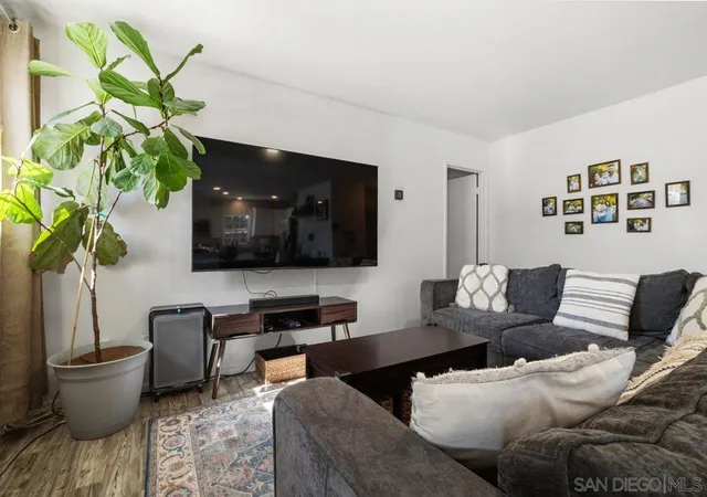 Photo 4 of Single family home for sale at 13922 Frame Rd, Poway, CA 92064 | MLS# 260018810SD | Listing updated on 2026-10-02