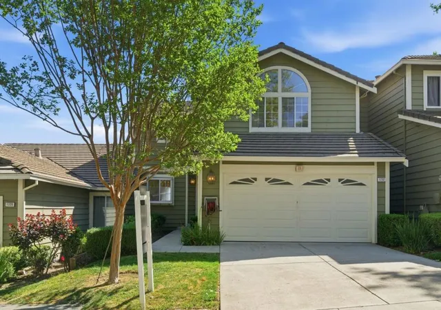 Townhouse for sale at 1232 Copper Peak Ln, San Jose, CA 95120 | MLS# ML82056298