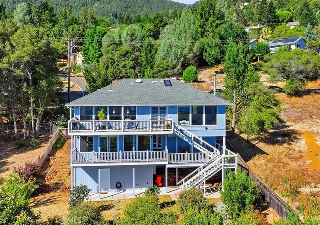 Photo 2 of Single family home for sale at 3333 Riviera W Dr, Kelseyville, CA 95451 | MLS# LC26167399 | Listing updated on 2026-10-10