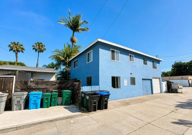 Photo 4 of Multi family home for sale at 849 855 Emerald St, San Diego, CA 92109 | MLS# PTP2605821 | Listing updated on 2026-09-23