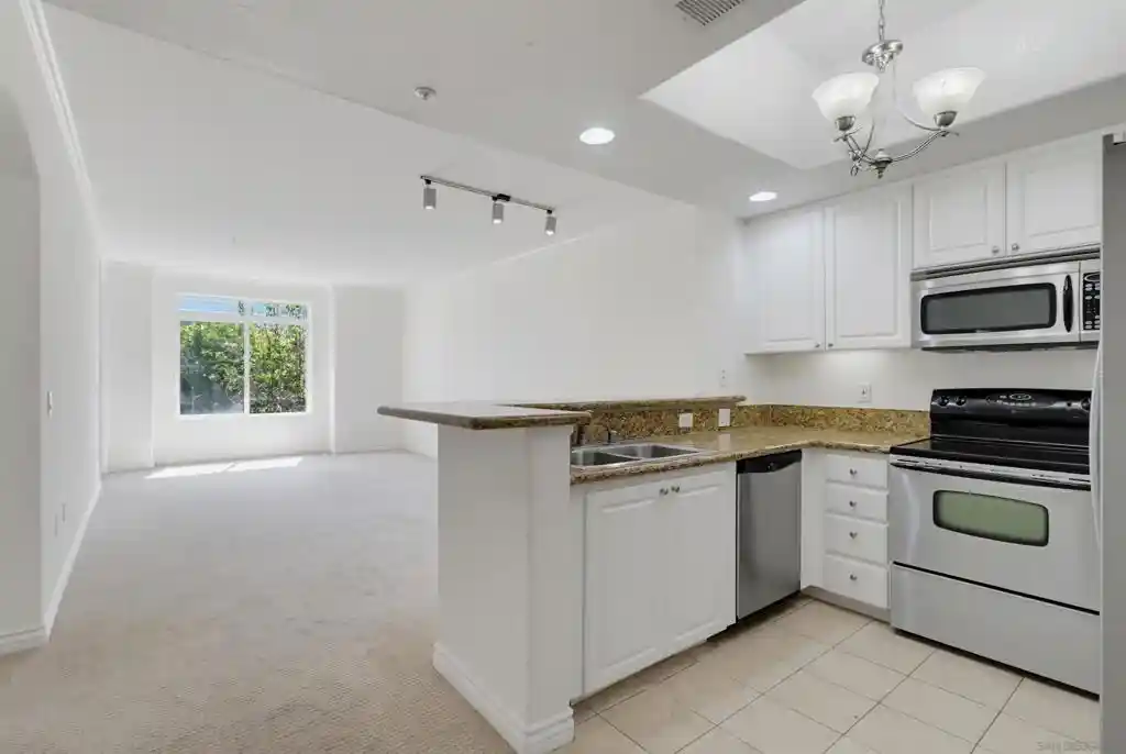 Photo 1 of Sale Pending at 4175 Executive Dr #G205, La Jolla, CA 92037 | MLS# 260018832SD | Listing updated on 2026-10-21