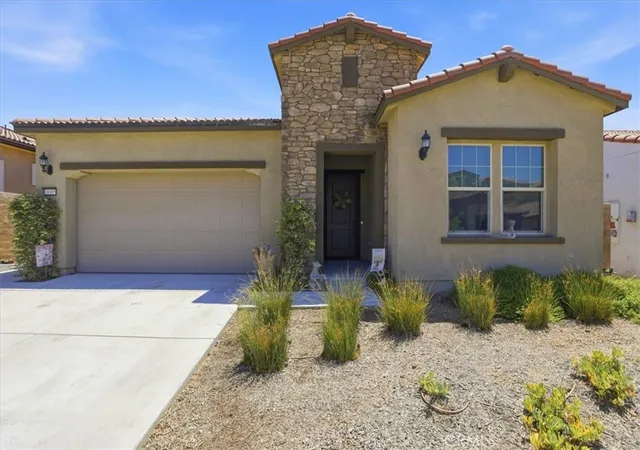 Photo 1 of Single family home for sale at 11915 Sagecrest Ct, Corona, CA 92883 | MLS# CV26168038 | Listing updated on 2026-10-28