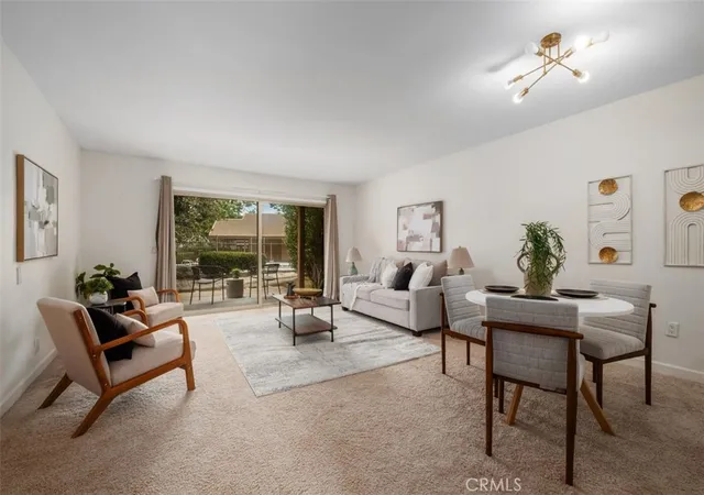 Listing Photo 4 - Condo for sale in building located at 324 Tangelo, Irvine, CA 92618