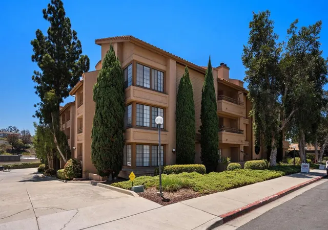 3rd image of 5649 Lake Park, La Mesa, CA 91942