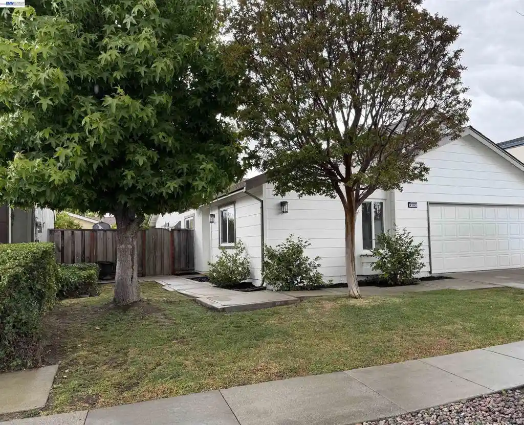 Photo 1 of Single family home for sale at 4162 Polonius Cir, Fremont, CA 94555 | MLS# 41143607 | Listing updated on 2026-10-21