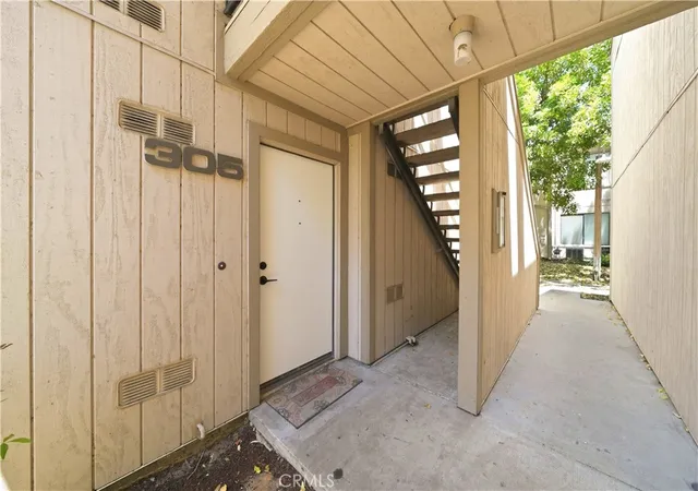 Listing Photo 2 - Condo for sale in building located at 600 Central Ave, Riverside, CA 92507 - Unit #305
