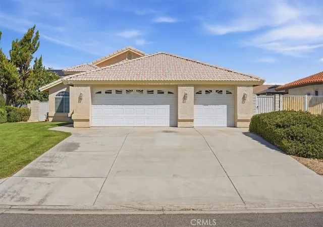 Photo 2 of Single family home for sale at 17980 Lakeview, Victorville, CA 92395 | MLS# CV26168195 | Listing updated on 2026-10-11