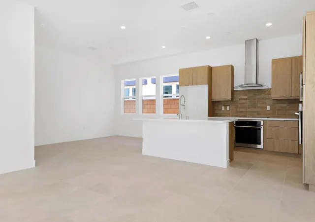 Photo 3 of Single family home for sale at 2677 Maverick Ln, Palm Springs, CA 92264 | MLS# 219150971DA | Listing updated on 2026-10-02
