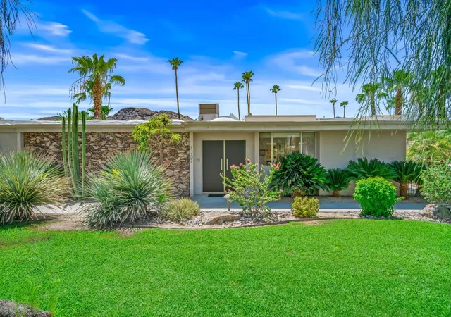 Photo 1 of Single family home for sale at 1207 Tamarisk W St, Rancho Mirage, CA 92270 | MLS# 219150973PS | Listing updated on 2026-10-04
