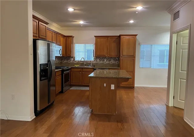 Photo 3 of Condo for sale at 9301 Shirley Ave #13, Northridge, CA 91324 | MLS# CV26167887 | Listing updated on 2026-10-12