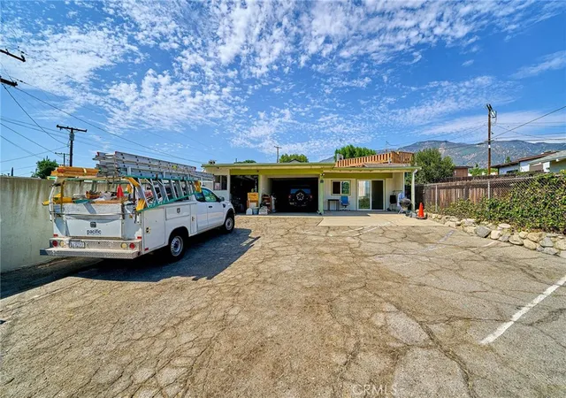Photo 2 of Single family home for sale at 3251 Kentucky, La Crescenta, CA 91214 | MLS# GD26162271 | Listing updated on 2026-09-16