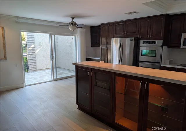 Listing Photo 5 - Condo for sale in building located at 963 Calle Aragon, Laguna Woods, CA 92637 - Unit #D