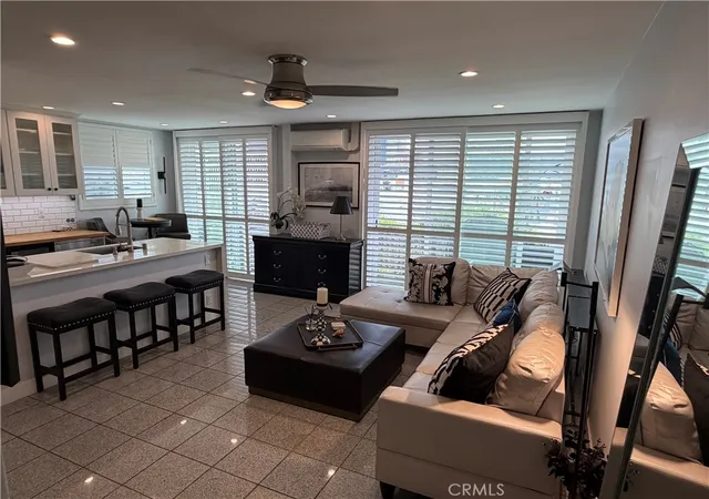 Photo 3 of Condo for sale at 230 Linden #502, Long Beach, CA 90802 | MLS# OC26167489 | Listing updated on 2026-09-10