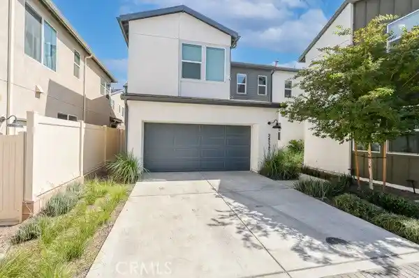 Listing Photo 1 - Condo for sale in 24317 Sonieta Ct located at 24317 Sonieta Ct, Corona, CA 92883 - Unit 24317 Sonieta Ct