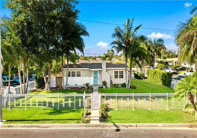 Photo 2 of Single family home for sale at 925 E Florence, West Covina, CA 91790 | MLS# WS26165535 | Listing updated on 2026-09-26