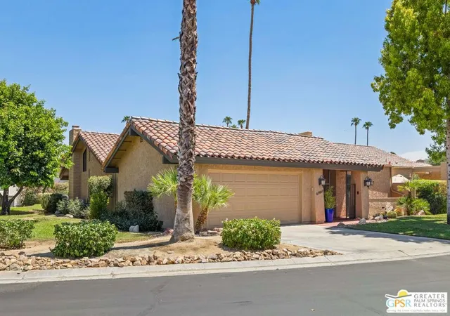 Photo 2 of Condo for sale at 37892 Los Cocos Dr, Rancho Mirage, CA 92270 | MLS# 26867199PS | Listing updated on 2026-10-08