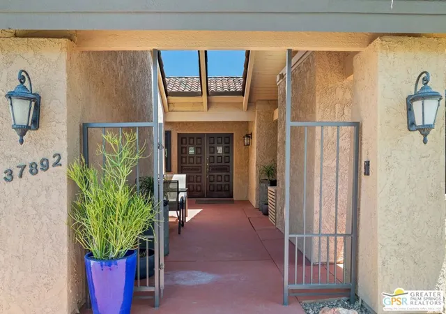 Photo 4 of Condo for sale at 37892 Los Cocos Dr, Rancho Mirage, CA 92270 | MLS# 26867199PS | Listing updated on 2026-10-08