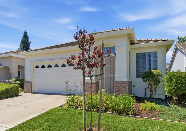 Photo 2 of Single family home for sale at 218 Bartlett Ln, Vacaville, CA 95687 | MLS# PW26166861 | Listing updated on 2026-10-11