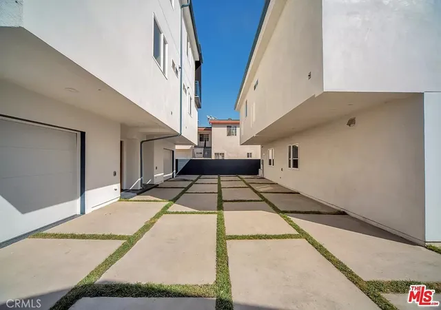 Photo 3 of Multi family home for sale at 2153 S W View St, Los Angeles, CA 90016 | MLS# SB26168599 | Listing updated on 2026-09-06