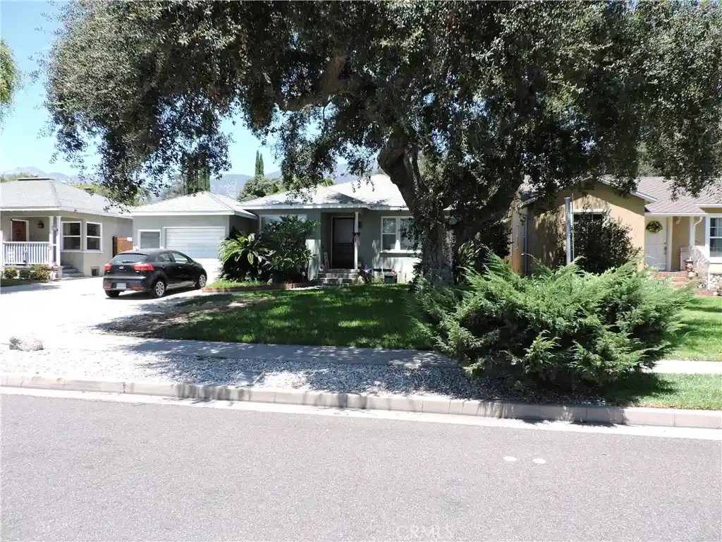 Listing Photo 1 - Condo for sale in 821 Oakdale located at 821 Oakdale, Monrovia, CA 91016 - Unit 821 Oakdale