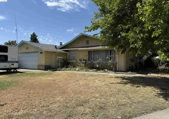 Photo 1 of Single family home for sale at 290 Plum St, Vacaville, CA 95688 | MLS# 41143687 | Listing updated on 2026-09-09