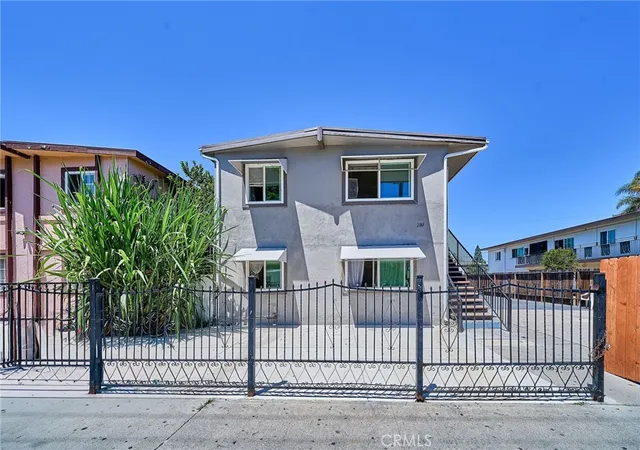 1st image of 2001 W Myrtle, Santa Ana, CA 92703 | MLS# TR26168504