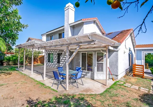 3rd image of 4499 Pebble Beach Dr, Oceanside, CA 92057 | MLS# NDP2607282