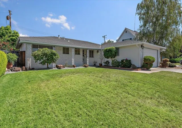 3rd image of 3718 Benton St, Santa Clara, CA 95051 | MLS# ML82056290