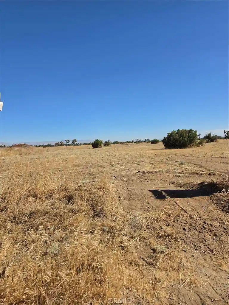 Photo 1 of Land for sale at 0 Vac Ave N, Lancaster, CA 93536 | MLS# SR26168014 | Listing updated on 2026-08-03