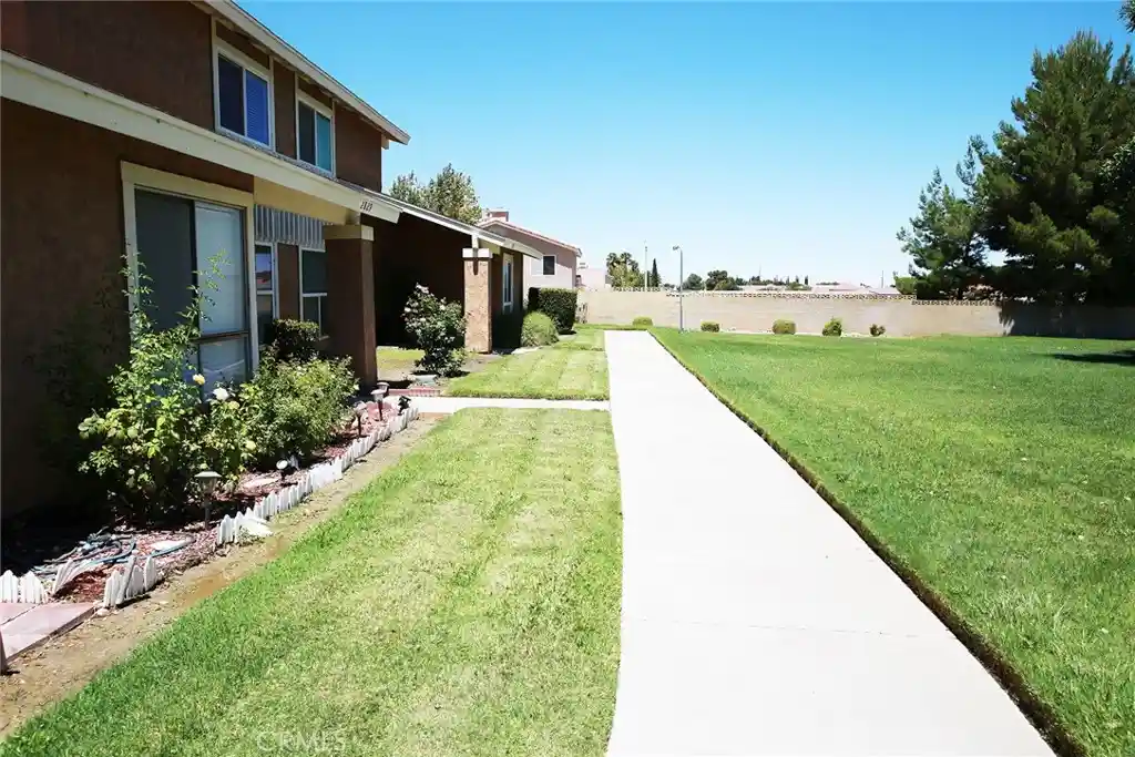 Condo for sale at 2829 W Ave J4, Lancaster, CA 93536 | MLS# SR26167258