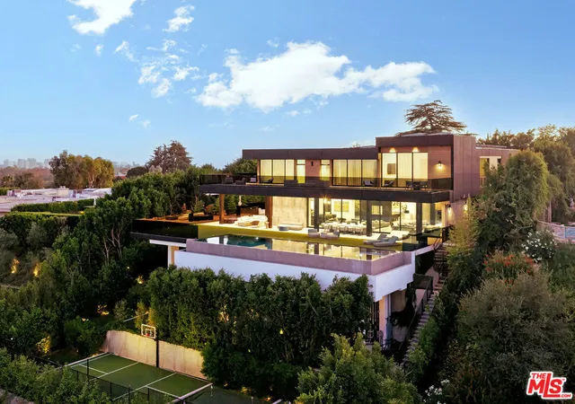 Photo 1 of Mansion for sale at 1140 Summit Dr, Beverly Hills, CA 90210 | MLS# 26866007 | Listing updated on 2026-09-01