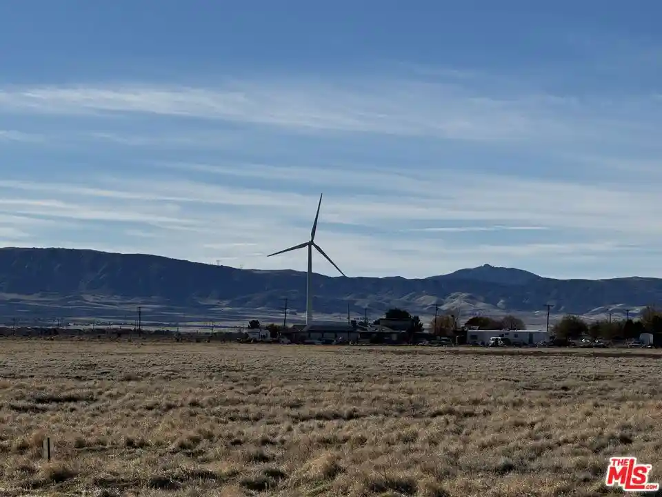 Photo 1 of Land for sale at 40 W Vac Stw/vic Lancaster Blvd, Lancaster, CA 93536 | MLS# 26867603 | Listing updated on 2026-08-11
