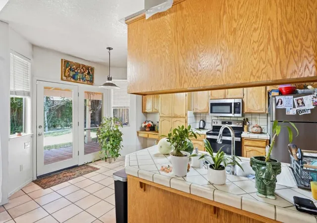 5th image of 725 Everest St, Los Banos, CA 93635 | MLS# ML82056382