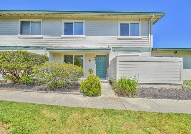 Photo 3 of Condo for sale at 4402 Starboard Ct, Soquel, CA 95073 | MLS# ML82056394 | Listing updated on 2026-09-29