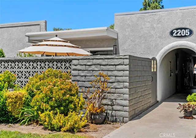 Photo 3 of Sale Pending at 2205 Via Mariposa E #G, Laguna Woods, CA 92637 | MLS# OC26168974 | Listing updated on 2026-09-23