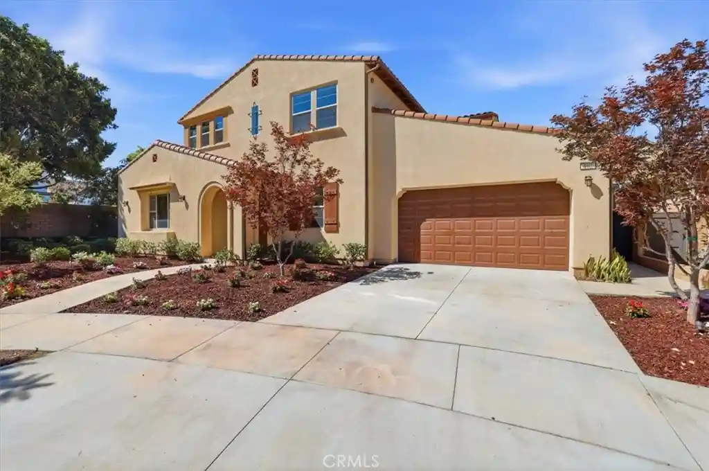 Photo 1 of Sale Pending at 102 Score, Irvine, CA 92618 | MLS# IG26168602 | Listing updated on 2026-10-17