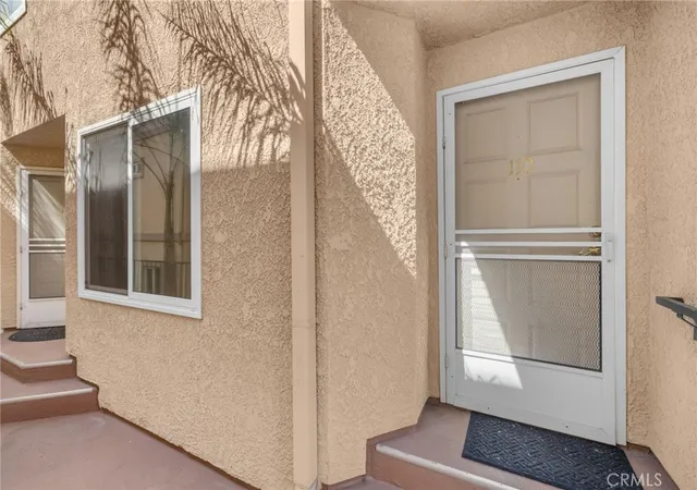 Photo 2 of Townhouse for sale at 528 E San Jose Ave #110, Burbank, CA 91501 | MLS# BB26166600 | Listing updated on 2026-09-19