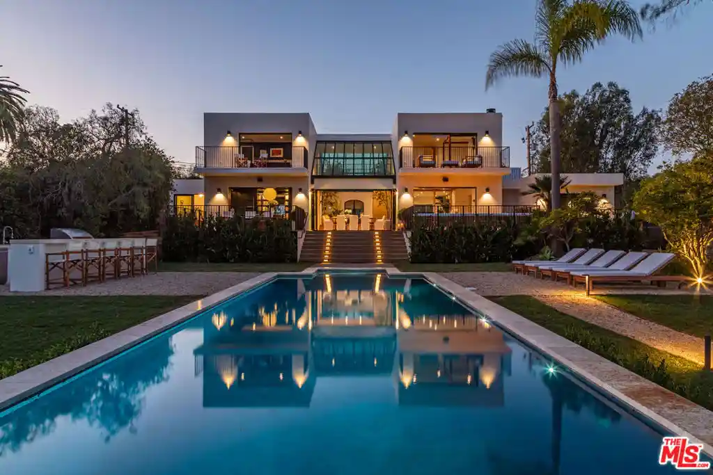 Photo 1 of Single family home for sale at 28834 Boniface Dr, Malibu, CA 90265 | MLS# 26867617 | Listing updated on 2026-10-28