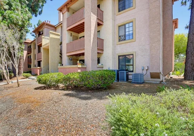 2nd image of 12039 Alta Carmel Ct #150, San Diego, CA 92128 | MLS# PTP2605865