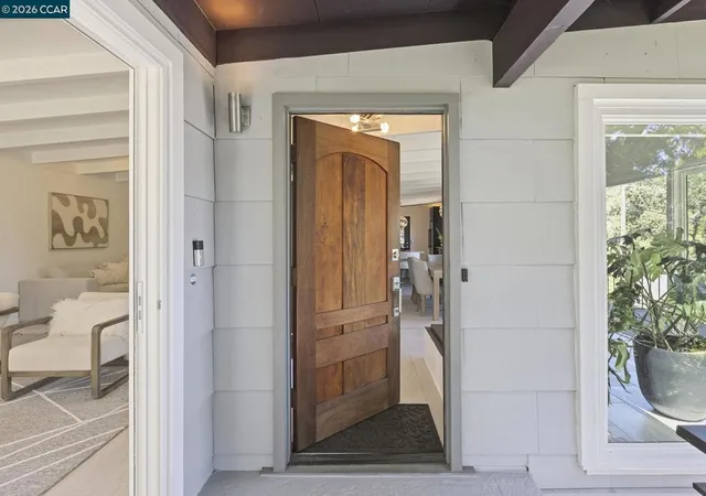 Photo 3 of Sale Pending at 15 Loma Vista, Walnut Creek, CA 94597 | MLS# 41143726 | Listing updated on 2026-09-13