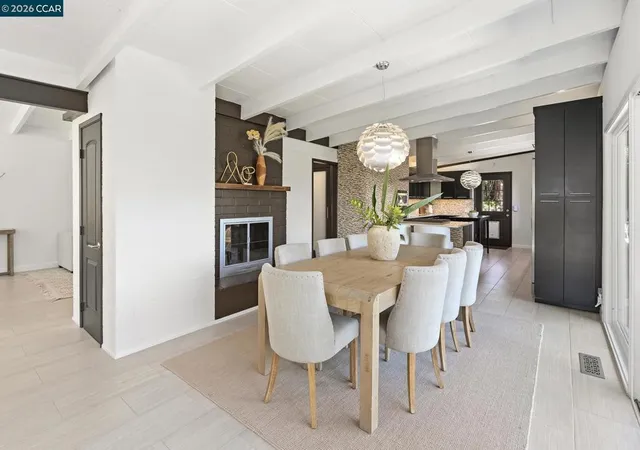 Photo 4 of Sale Pending at 15 Loma Vista, Walnut Creek, CA 94597 | MLS# 41143726 | Listing updated on 2026-09-13
