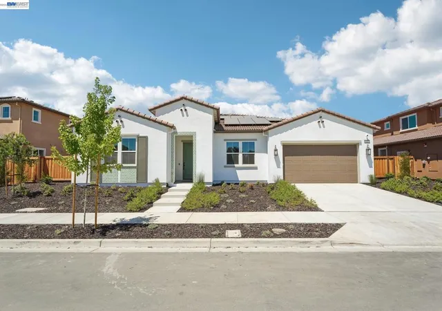 Photo 2 of Sale Pending at 427 Trellis Way, Brentwood, CA 94513 | MLS# 41143736 | Listing updated on 2026-09-16
