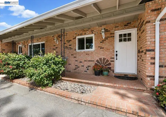 Photo 3 of Single family home for sale at 3360 Doyle Rd, Oakley, CA 94561 | MLS# 41143742 | Listing updated on 2026-10-08