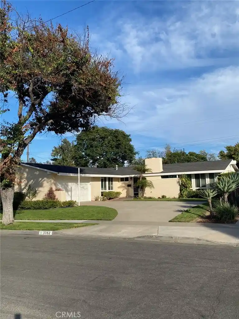 Photo 1 of Single family home for sale at 3352 Rowena, Los Alamitos, CA 90720 | MLS# DW26168596 | Listing updated on 2026-08-04