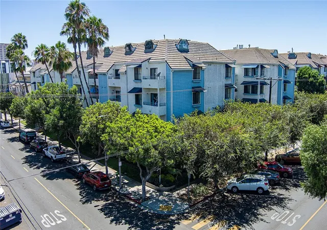 Photo 2 of Condo for sale at 720 West 4th #318, Long Beach, CA 90802 | MLS# OC26168701 | Listing updated on 2026-10-05