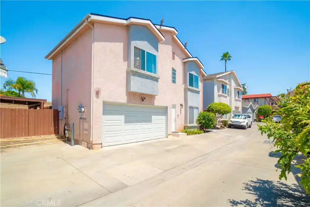 Townhouse for sale at 12120 Terra Bella, Pacoima, CA 91331 | MLS# SB26169461